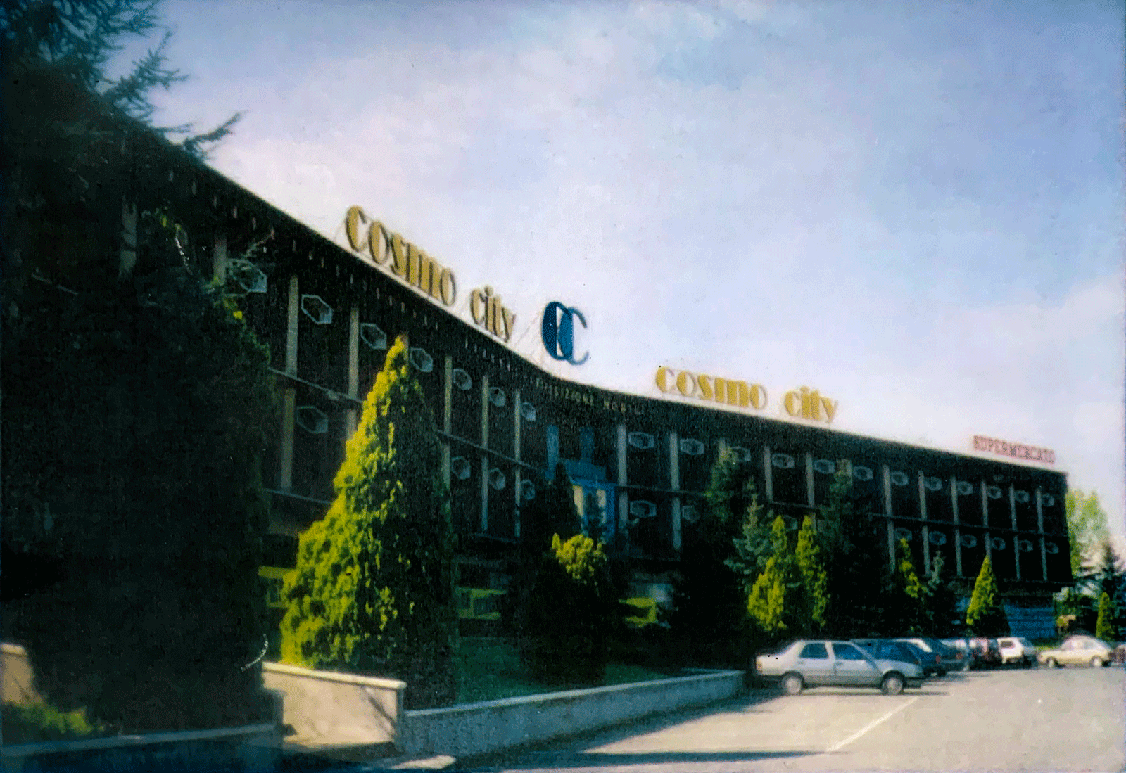 Cosmo City Airasca mobilificio